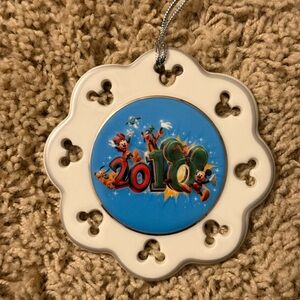 Walt Disney World 2010 Ceramic Ornament
